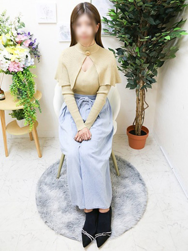 もな（チェックイン素人専門大人女子）