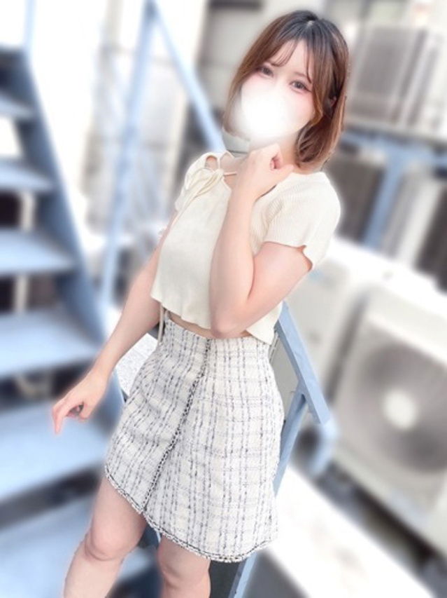 ゆきは（チェックイン素人専門大人女子）