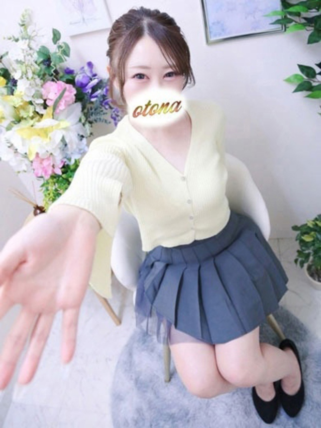 あき（チェックイン素人専門大人女子）