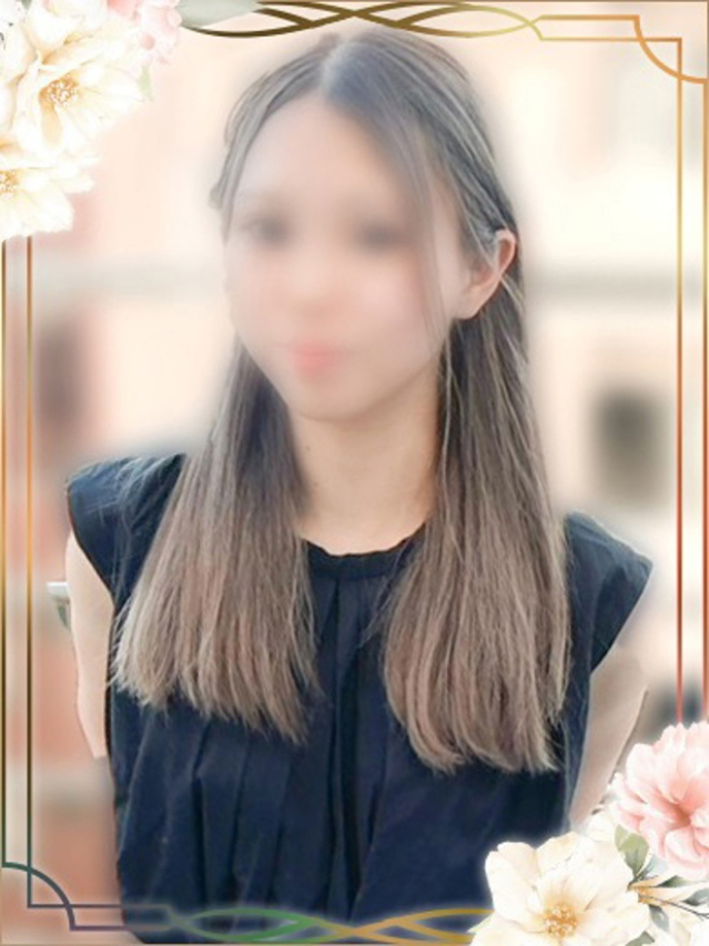 ゆり（チェックイン素人専門大人女子）