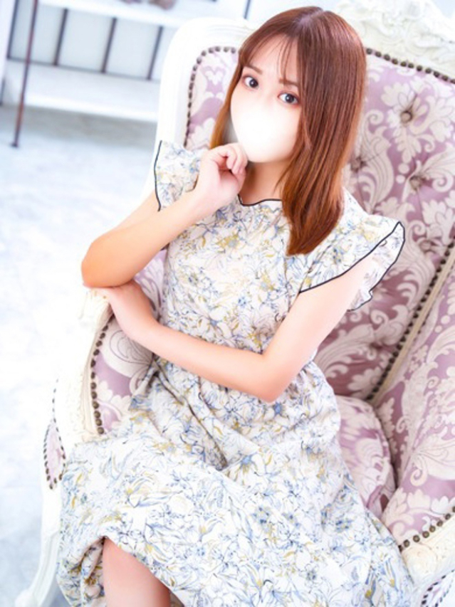りん（チェックイン素人専門大人女子）