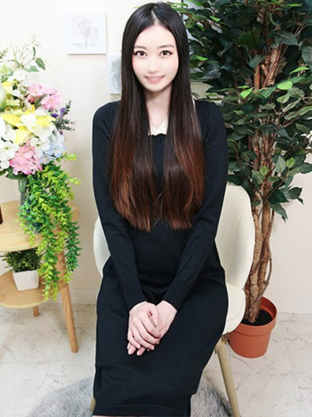 かれん（チェックイン素人専門大人女子）