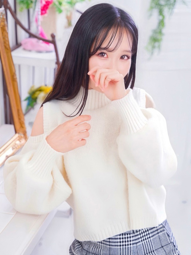 ひな(チェックイン素人専門大人女子)