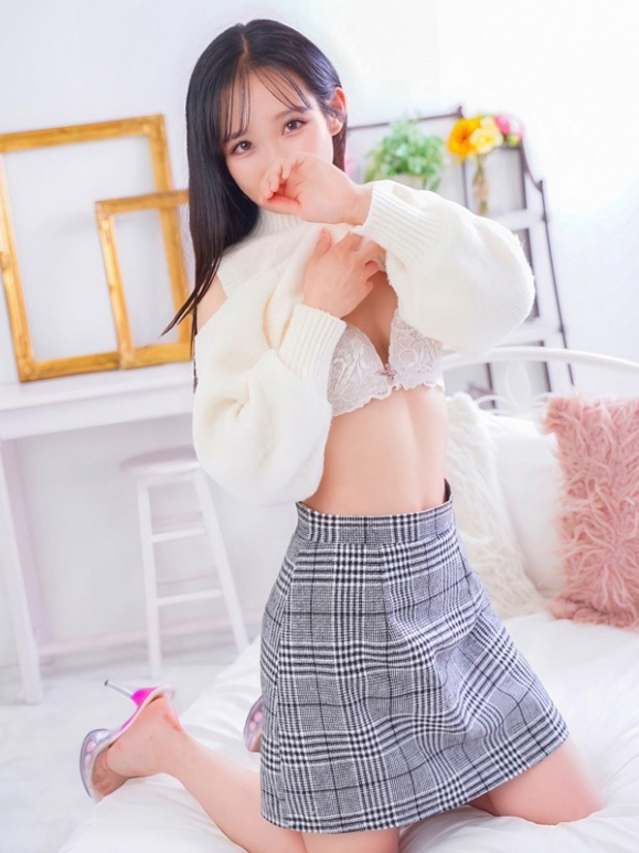 ひな(チェックイン素人専門大人女子)