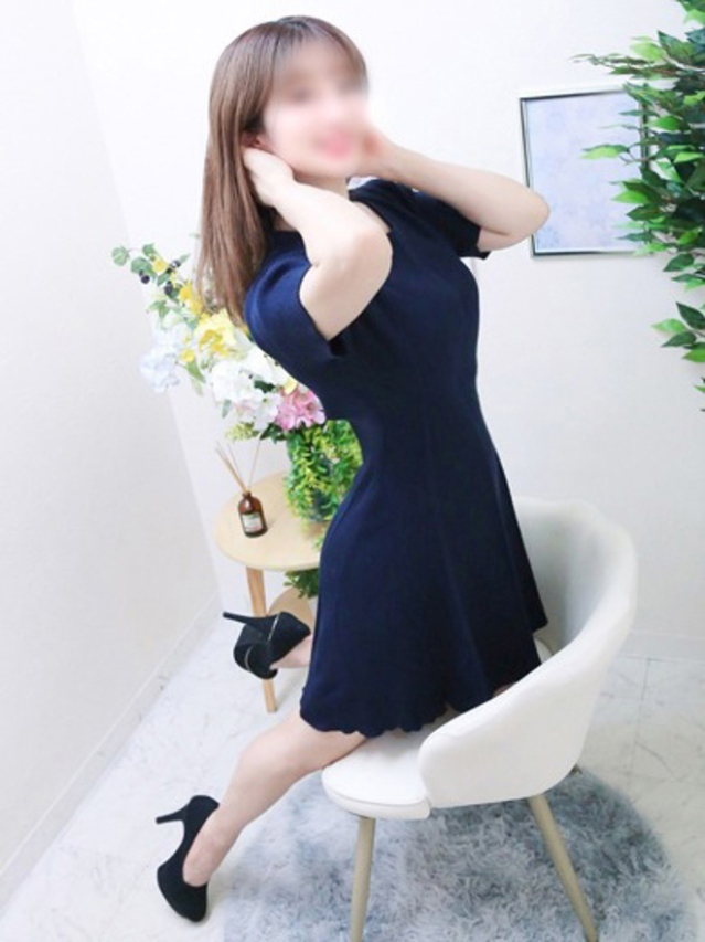 さな(チェックイン素人専門大人女子)