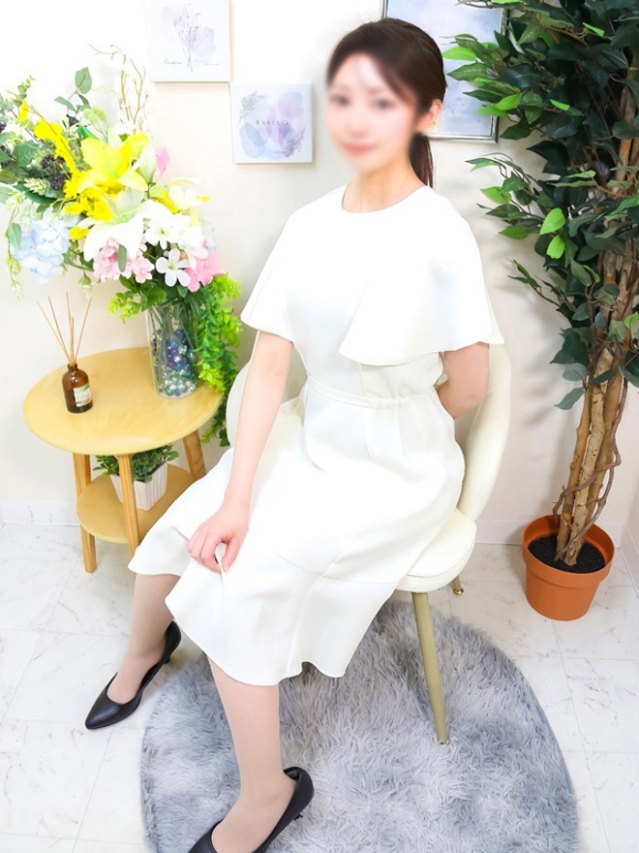 もなみ（チェックイン素人専門大人女子）