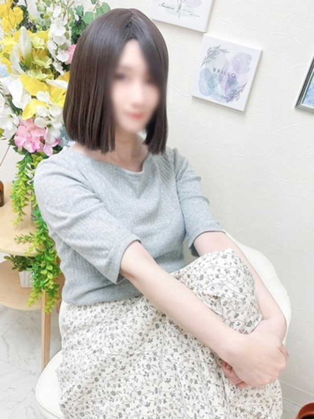 ことね（チェックイン素人専門大人女子）