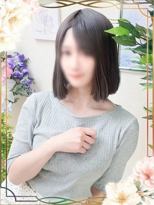 ことね（チェックイン素人専門大人女子）