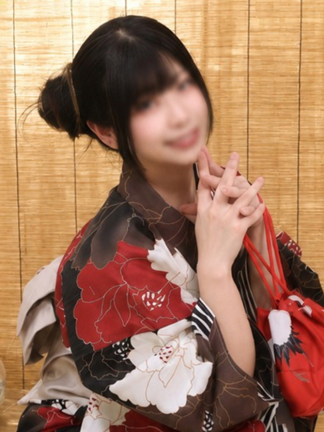 ゆな（チェックイン素人専門大人女子）