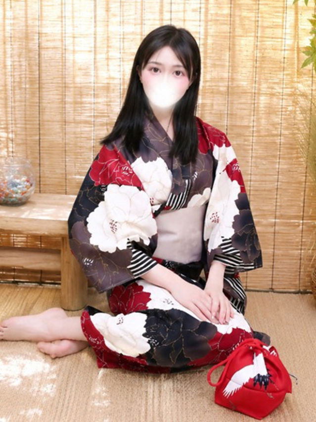 かぐら(チェックイン素人専門大人女子)