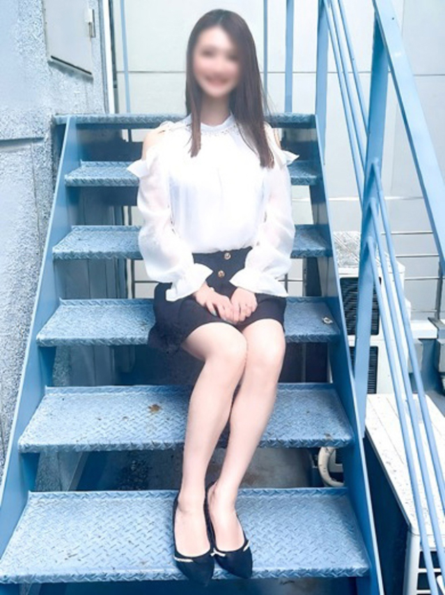 ななみ(チェックイン素人専門大人女子)