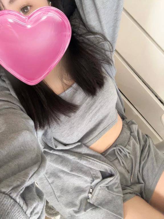 次回出勤 23日（木）20:00~💗