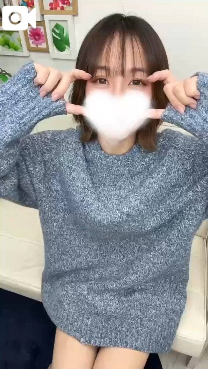 今日出勤してます！