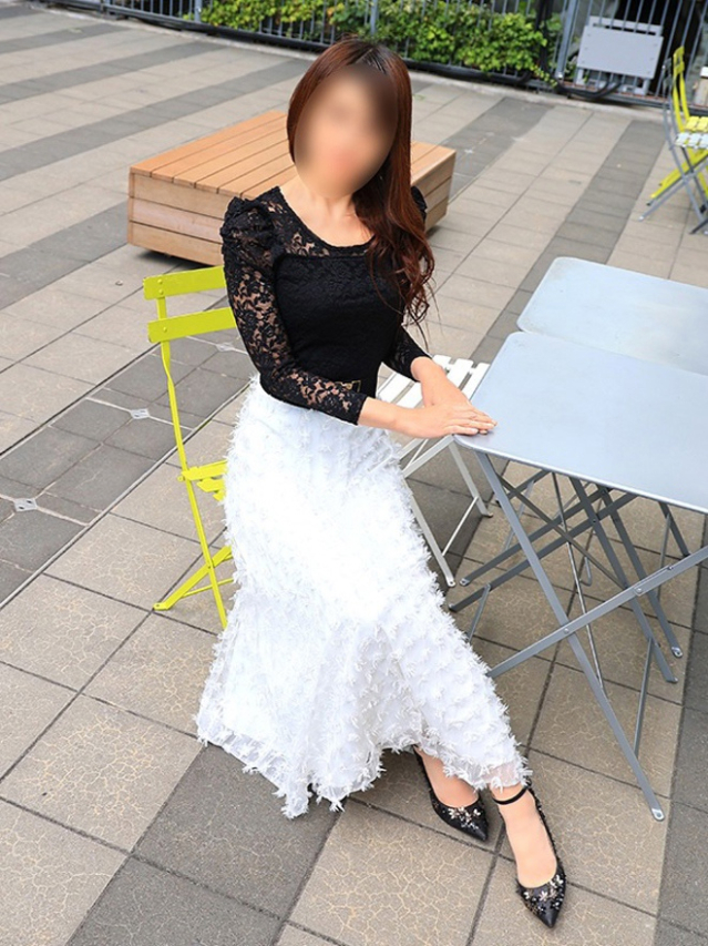 美麗(即アポ!!人妻サークル)