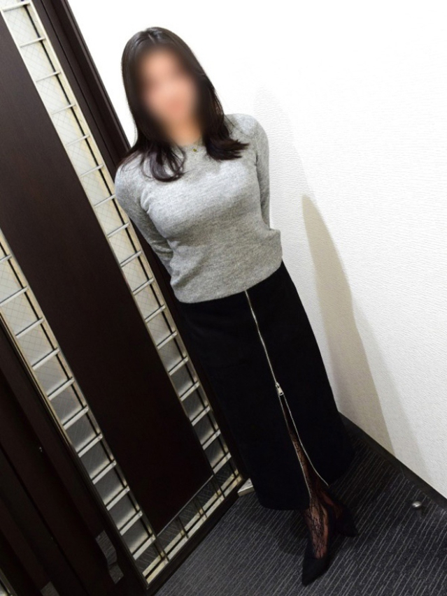 菫（即アポ!!人妻サークル）