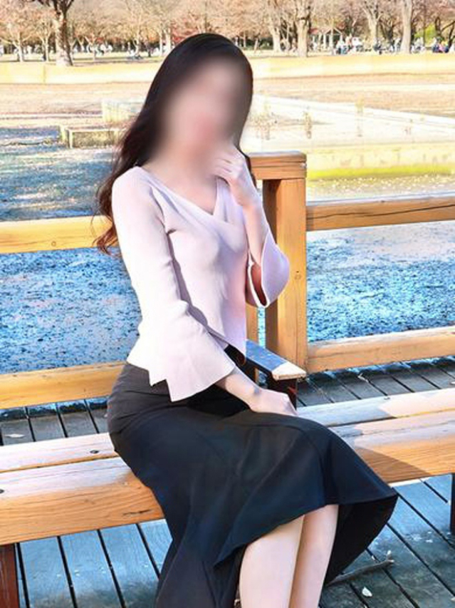 瞳(即アポ!!人妻サークル)