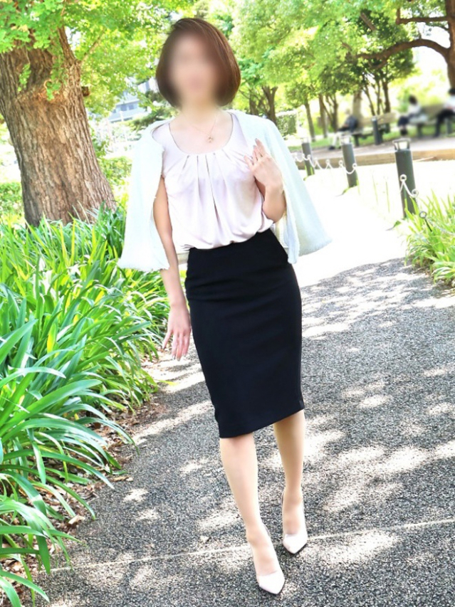 理咲子（即アポ!!人妻サークル）