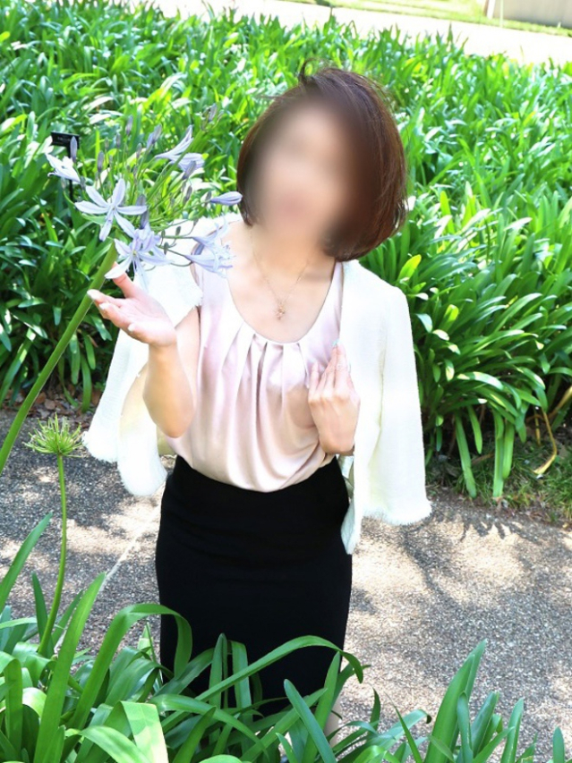 理咲子（即アポ!!人妻サークル）