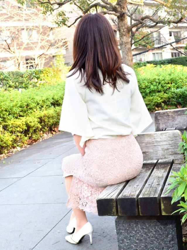 瑠南(即アポ!!人妻サークル)