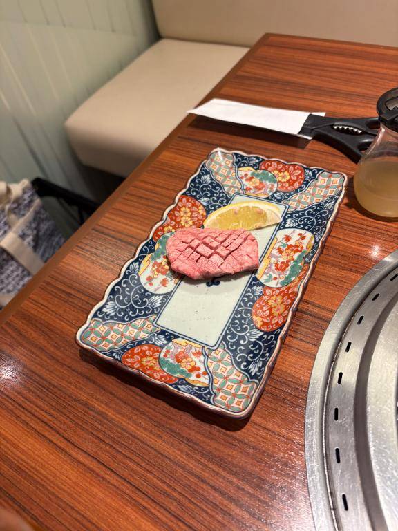 黒毛和牛上塩タン680円