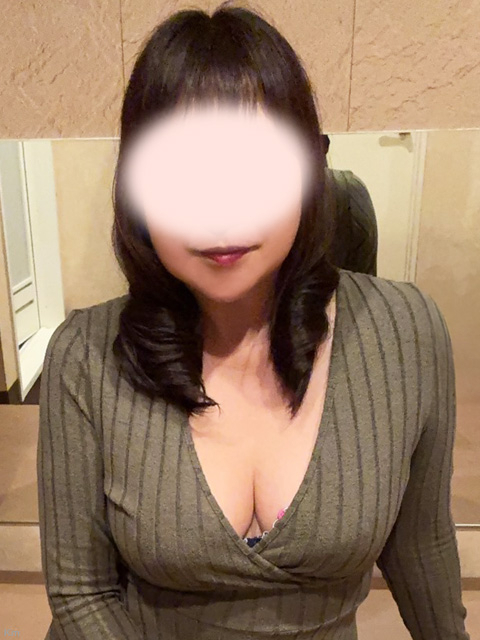 鏡真珠(アラ40アラ50na奥様)