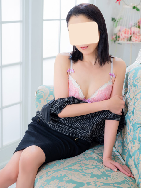 石川あゆみ（アラ40アラ50na奥様）