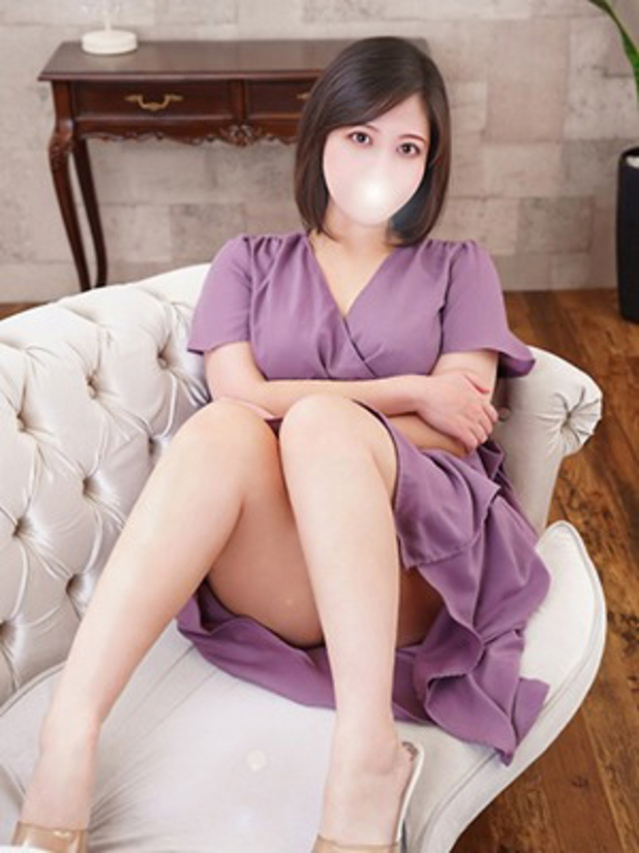 横山(よこやま)(あげは)