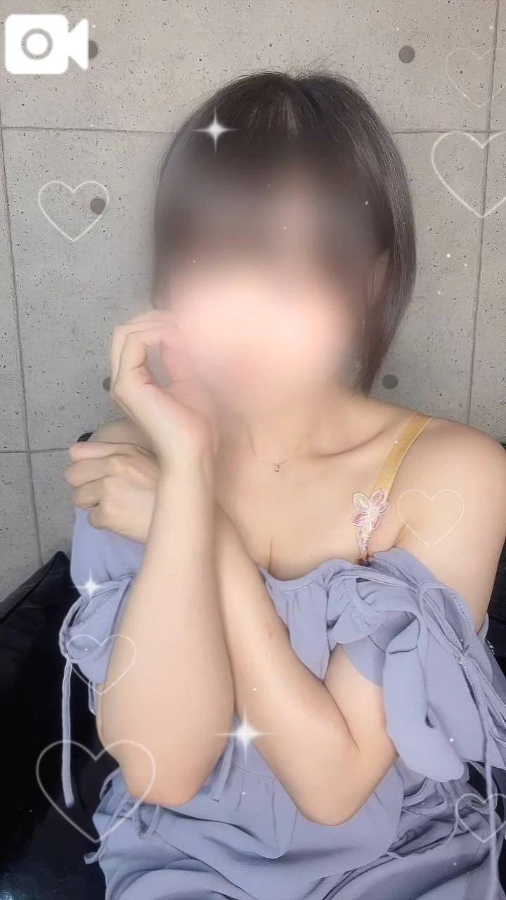 今日も推してくれてありがとう🐰💌　いよいよ13:00〜オペラにいます🌸