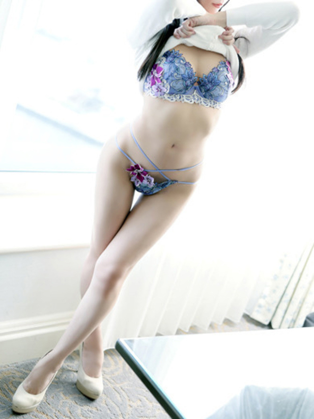 瑠璃(るり)（グランドオペラ東京）