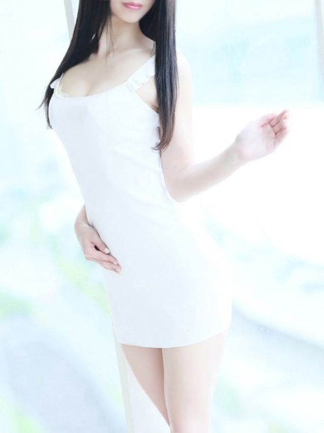 初美(はつみ)（グランドオペラ東京）