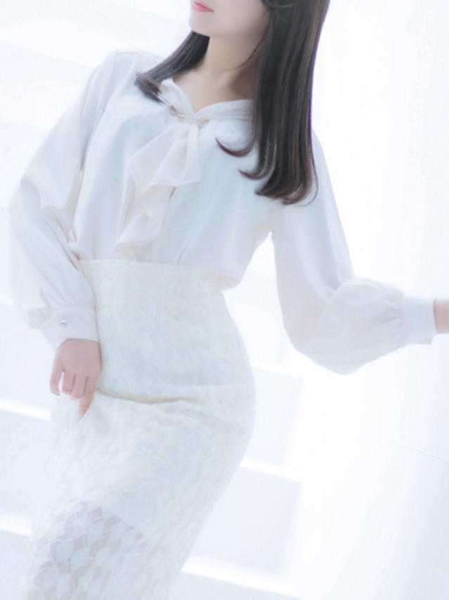 新人・花奈(かな)（グランドオペラ東京）