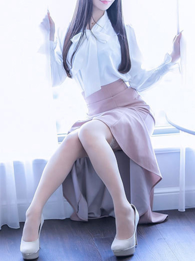 新人・明奈(あきな)（グランドオペラ東京）
