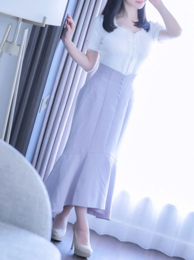 新人・菜緒(なお)(グランドオペラ東京)