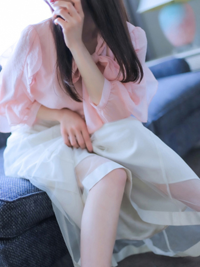 新人・瀬奈(せな)(グランドオペラ東京)