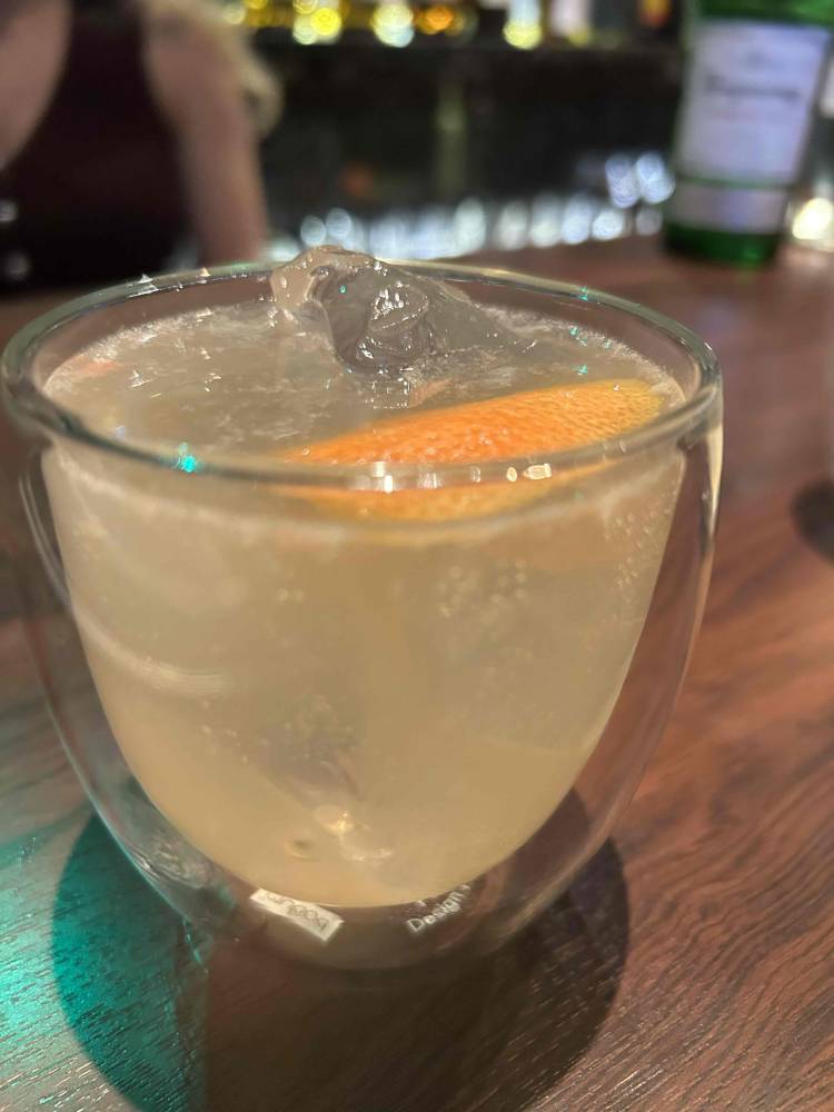 信じてもらえないけど。