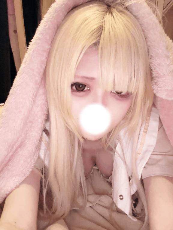 お布団かぶって…♡