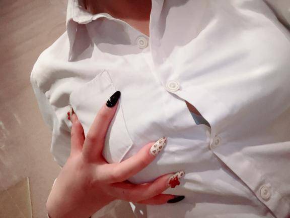 覗いちゃう？🙈︎💕︎