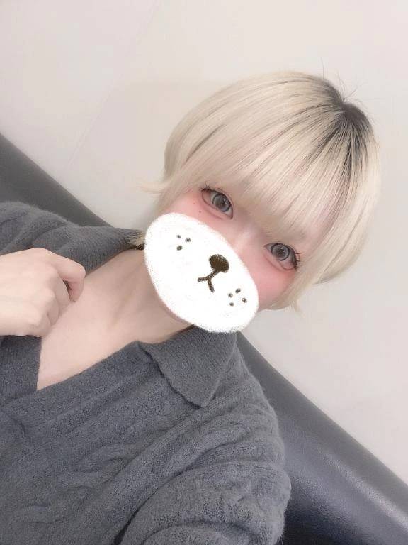 🧞‍♂️‎🤍