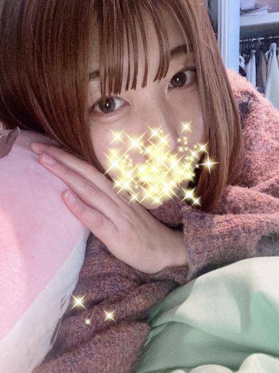 アルバイトに備えて眠ります❤️もえ❤️