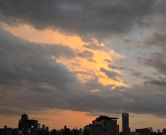 わずかな夕焼け🌇