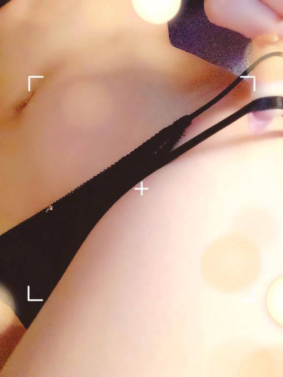 ⋯ちらっ♪⋯