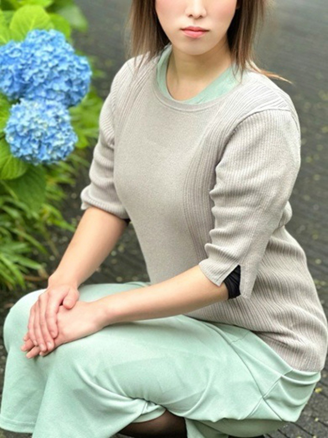 小泉さり（月の真珠-五反田-）