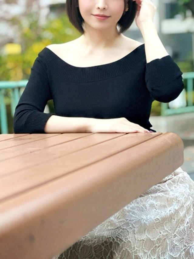 岸田ゆみか（月の真珠-五反田-）