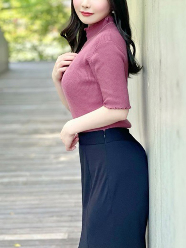 中岡うた（月の真珠-五反田-）