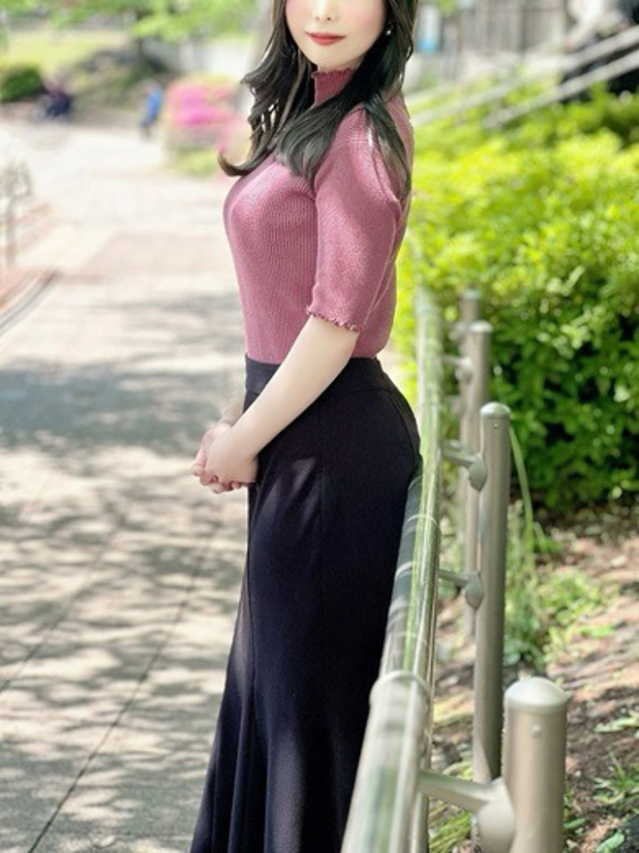 中岡うた（月の真珠-五反田-）