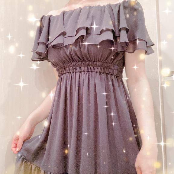 オフショルワンピース🐦‍⬛
