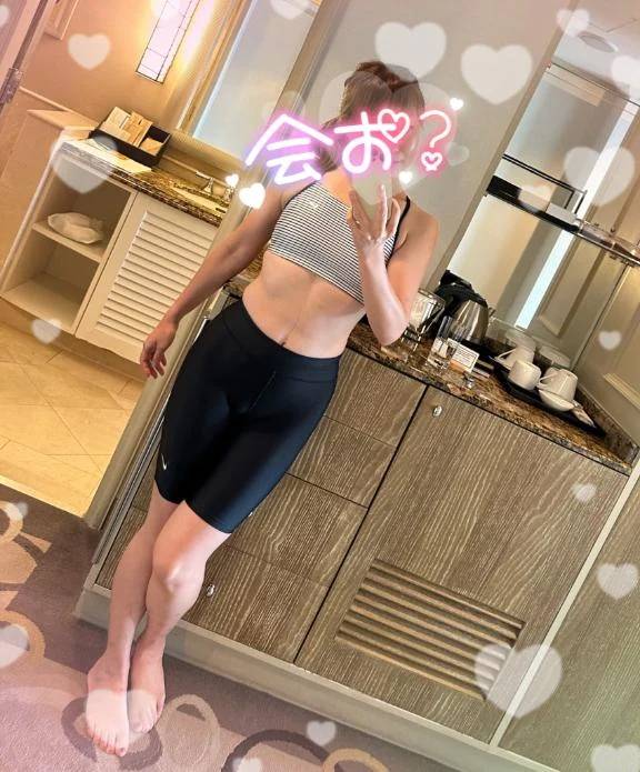 運動が好きなエッチなお姉さん🩱👙
