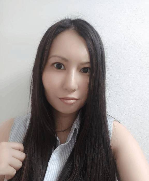 春谷ちよ（月の真珠-新宿-）