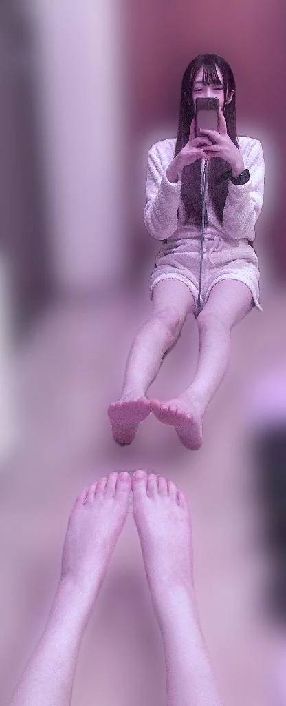 おやすみなさい🤤すっぴんノーマルカメラ📸生脚も🥺🙏🏻沢山感謝🙏🏻