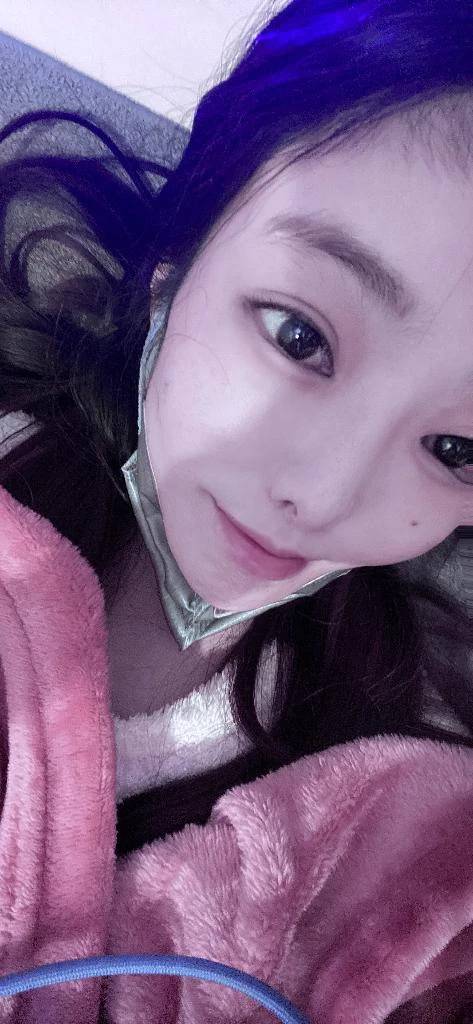 おはようございます😇🌐朝浮腫ﾉｰﾏﾙｶﾒﾗすっぴん失礼🙇🏼🌐